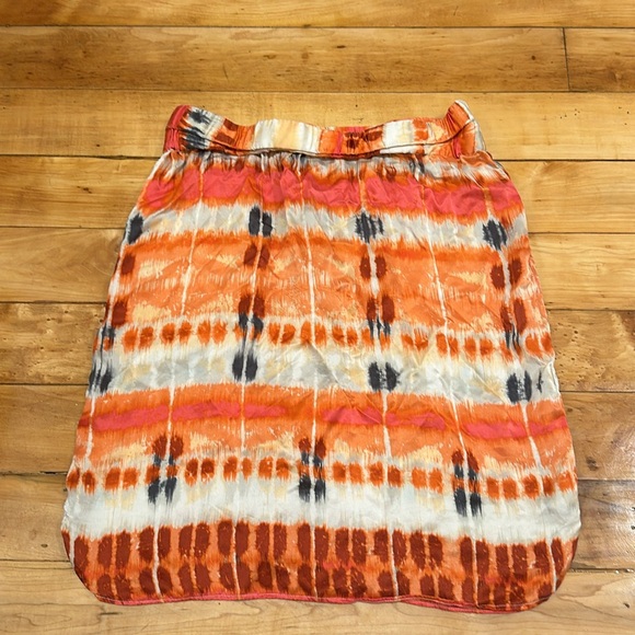 Banana Republic 100% Silk Skirt - Picture 3 of 5